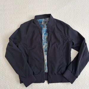 Lululemon reversible jacket - size 4